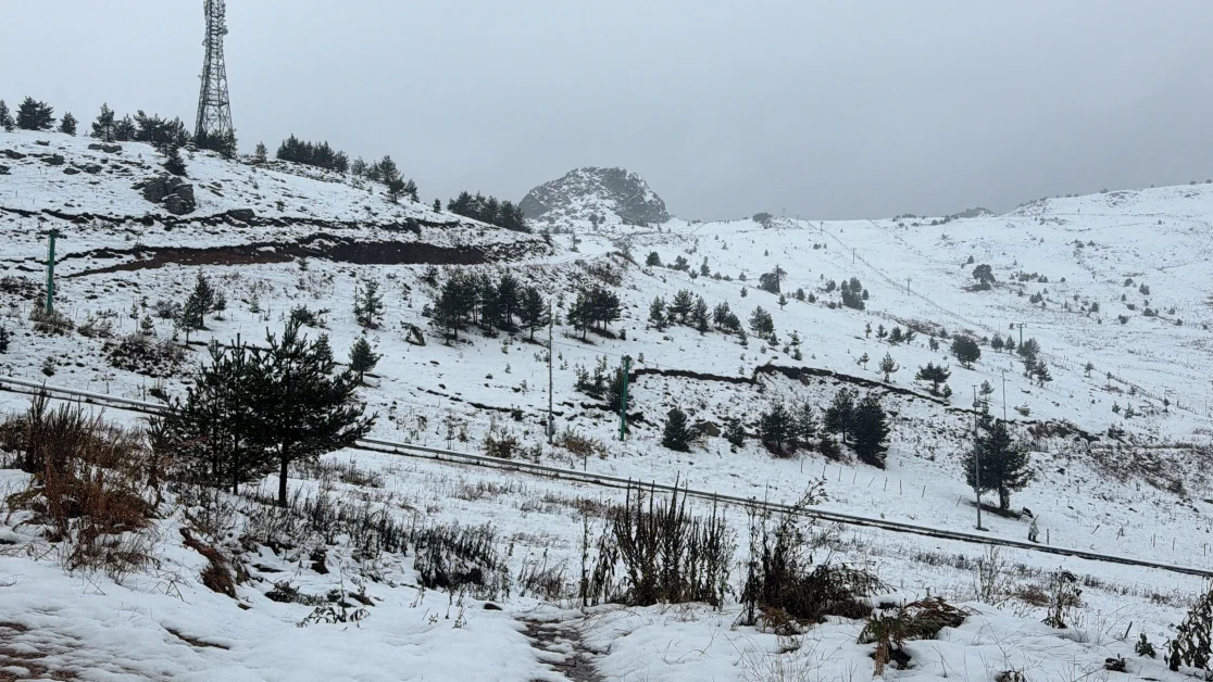 Bolu’da Kartalkaya, Manisa’da Alaşehir’in yüksek kesimleri karla kaplandı