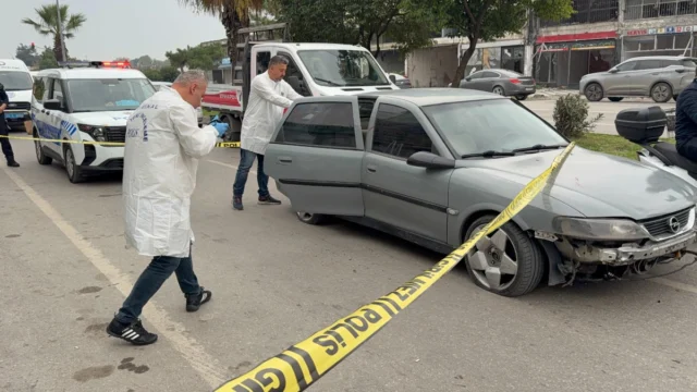Samsun’da aracının önünü kestikleri kişiyi bıçakla yaralayıp lastiklerini kestiler