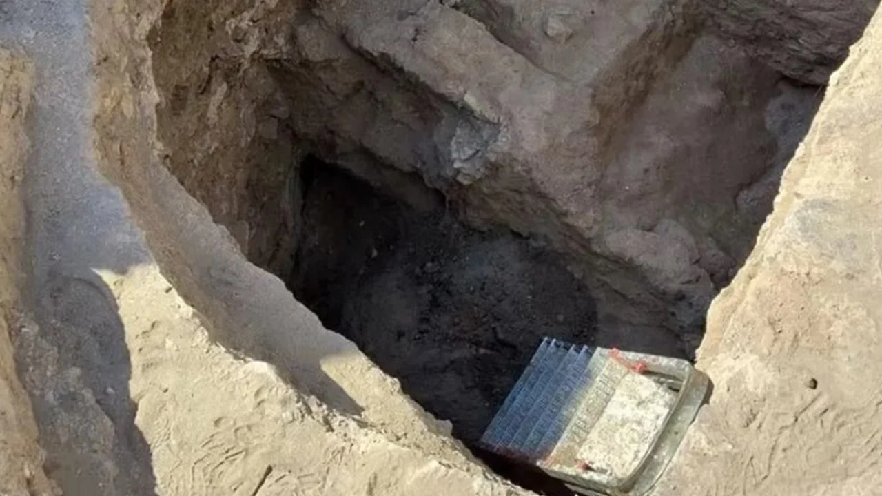Afyonkarahisar’daki kazılarda 2 bin yıllık kaplıca kalıntıları bulundu